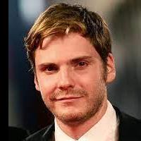 Robert Pattinson